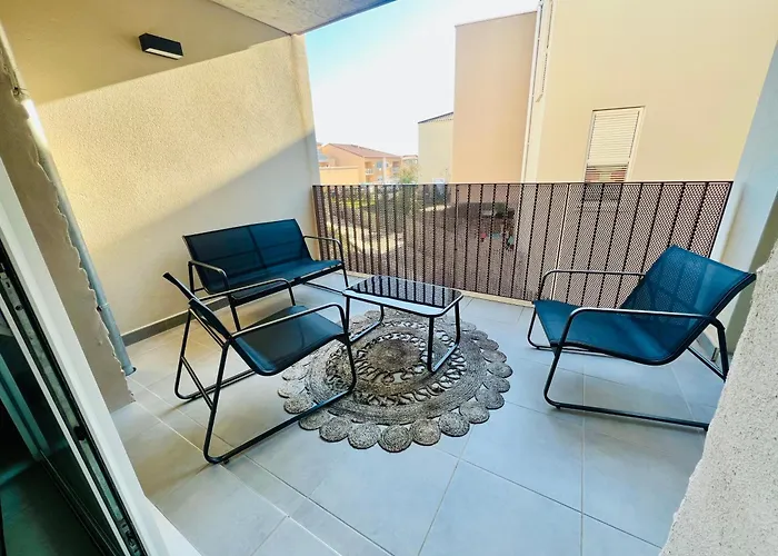Joli Lumineux Et Calme Apartamento